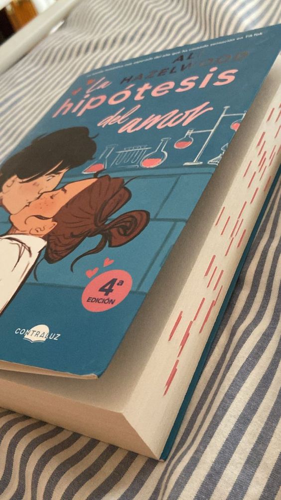 A Hipótese do Amor: Resenha do Livro Ali Hazelwood